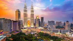 A Complete Guide to Traveling in Malaysia