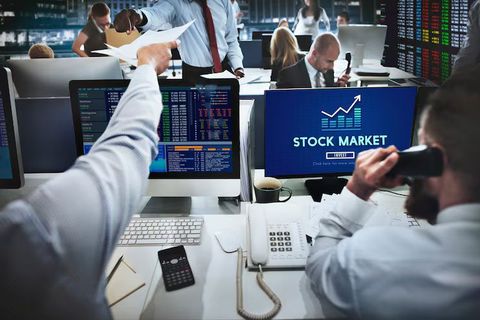 Angel One Stock Market Guide: Features, Demat Account, Trading & Investment