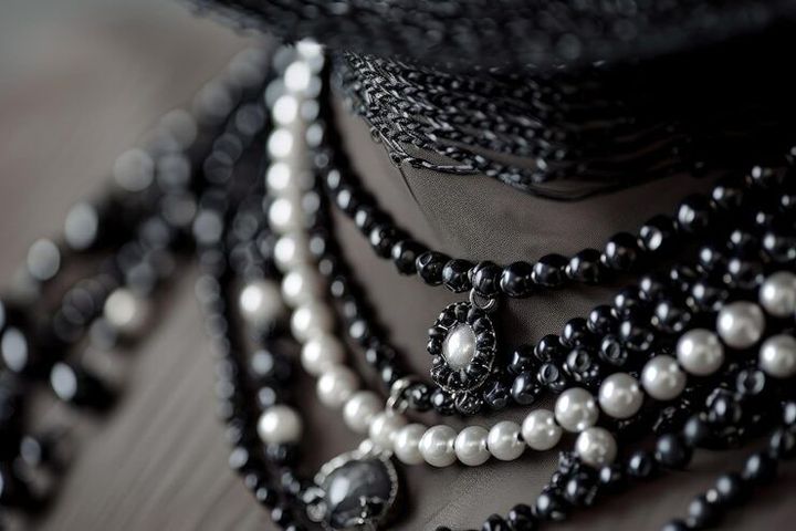 Tahitian Black Pearl Necklaces Overview: Discover Beauty, Value, and Styling Ideas