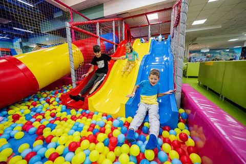 Children’s Indoor Play Equipment Rentals Guide for Safe and Fun Party Planning