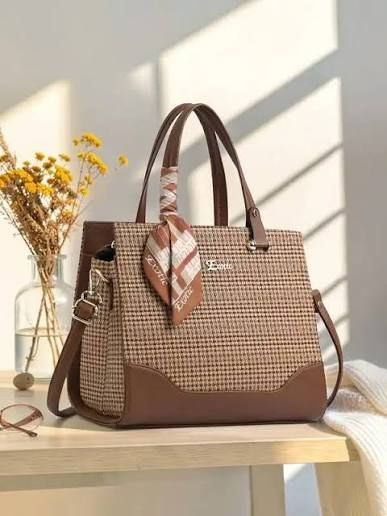 Designer Handbags Guide: Luxury Brands, Styles and Materials