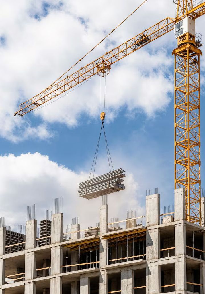 Tower Cranes Basics: Structure, Operation, Safety, and Construction Applications