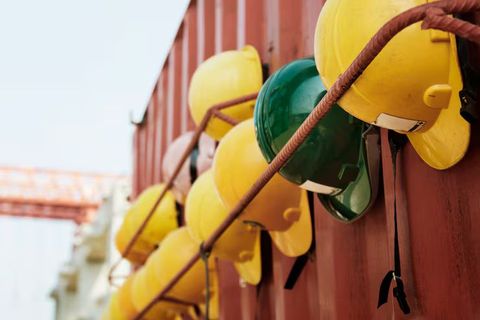 Explore Construction Safety Equipment and Smart Protection Tips