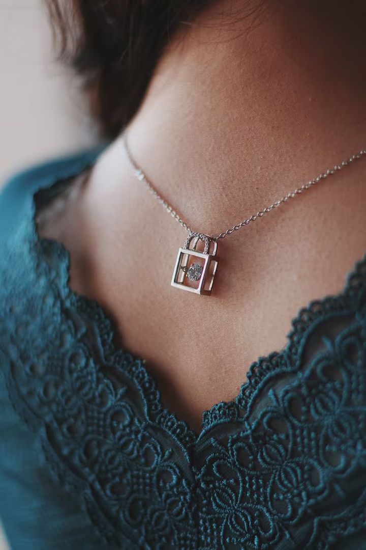Layered Two‑Tone Necklaces Guide – Designs, Materials, Jewelry Basics