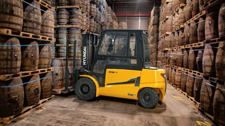 High Capacity Electric Forklifts Procurement Essential Insights for Industrial Operations