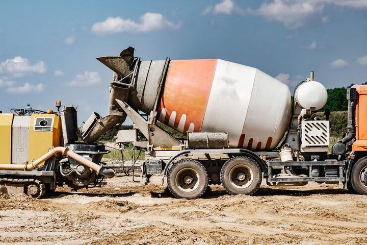 Expert Guide to Heavy-Duty Concrete Mixers: Analysis, Research, and Emerging Construction Equipment Trends