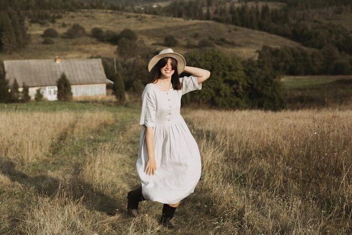 Cottagecore Fashion: A Complete Guide to Romantic and Nature-Inspired Style