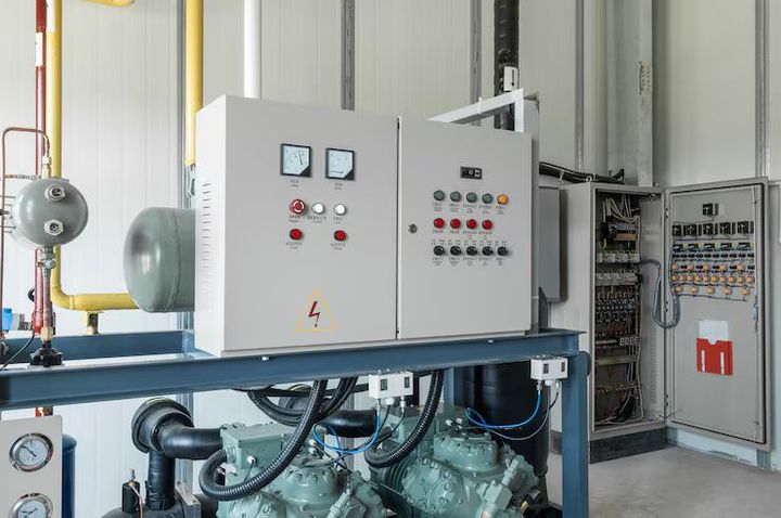 Industrial Panel Guide: Explore Types, Components, Applications, Controls, and Safety Factors