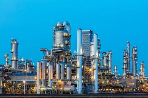 Industrial Chemicals Overview: Key Categories, Functions, and Common Applications