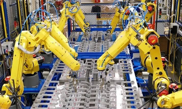 Industrial Assembly Equipment Guide: AI, Robotics & Smart Automation