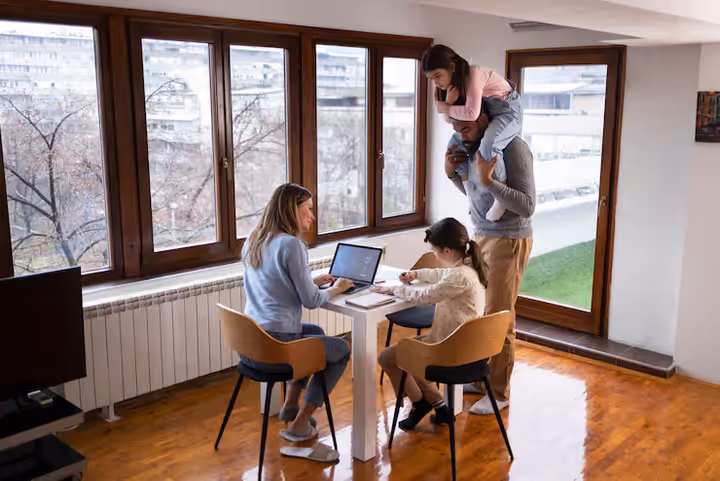 Student Shared Housing: A Guide to Daily Life and Peer Connection