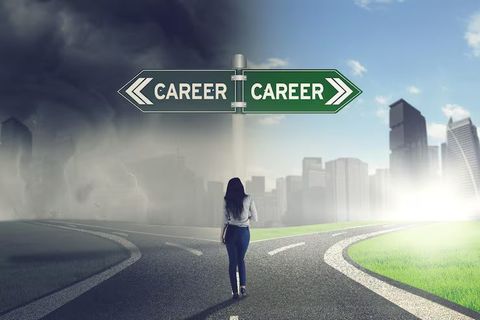 Career Advantages Guide: Explore Skills, Opportunities, Growth Paths, Industry Trends, and Planning Factors