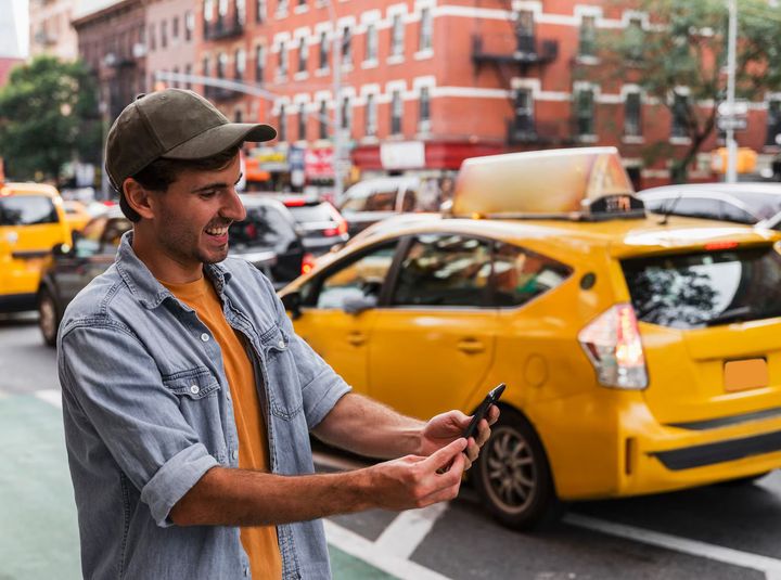 Airport Cab Booking Guide: Tips for Choosing the Right Ride