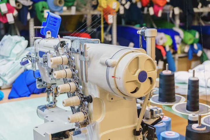 Fabric Machines Overview: Types, Functions, and Uses