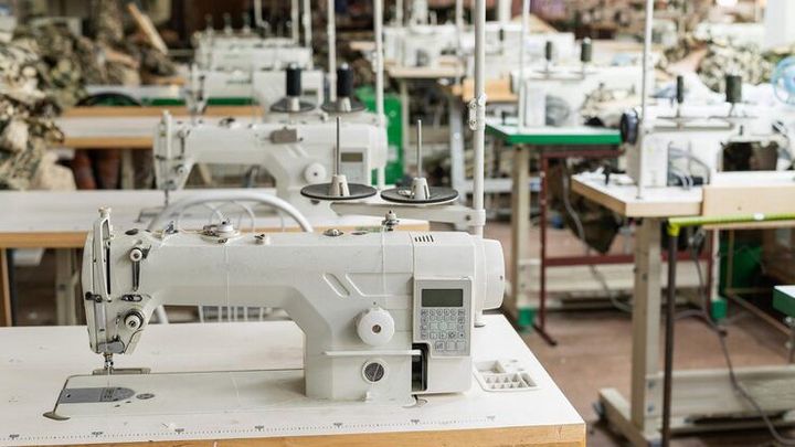 Industrial Sewing Machines Guide for Fabric Handling and Manufacturing Knowledge