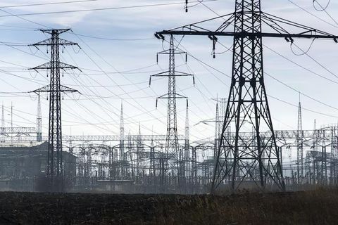 Electric Power Infrastructure Guide: Systems, Grid Design, and Modern Energy Networks