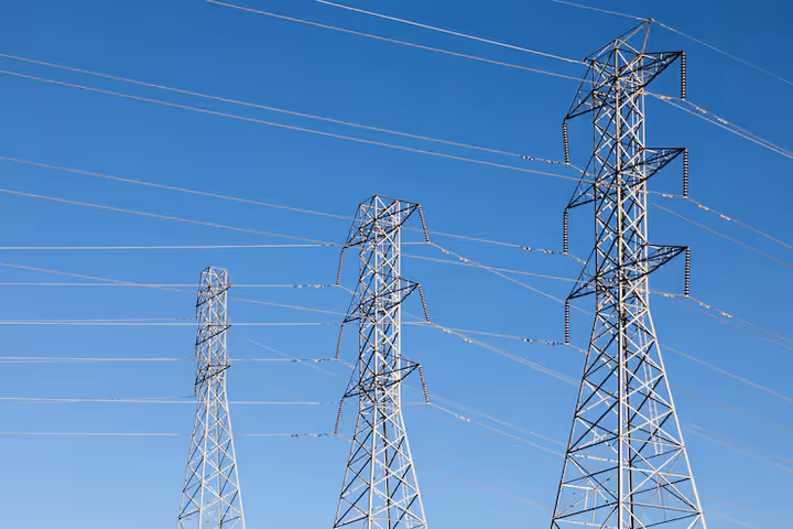 HVDC Power Transmission Equipment Overview: Essential Technologies, Components, and Grid Applications