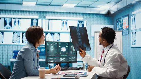 AI in Healthcare Diagnostics: Insights Into Modern Diagnostic Technology