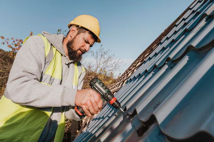Roof Repair: Complete Guide to Roof Inspection, Maintenance, and Restoration