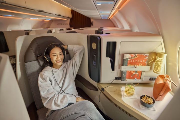 Etihad Airways Guide: Discover Cheap Flights, Travel Deals & Smart Booking Tips