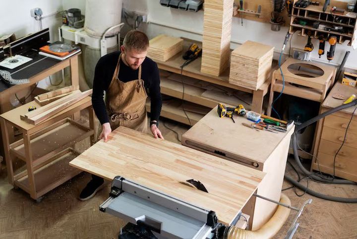 Custom Furniture Insights: Discover Trends, Craftsmanship, and Space-Saving Ideas