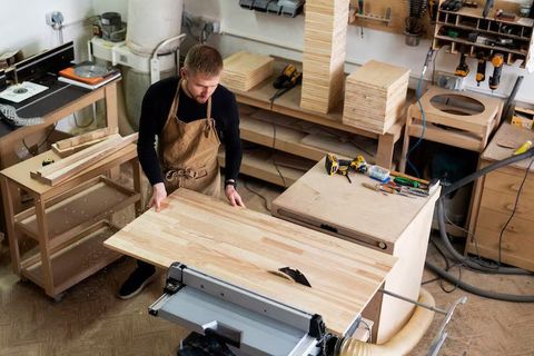 Custom Furniture Insights: Discover Trends, Craftsmanship, and Space-Saving Ideas