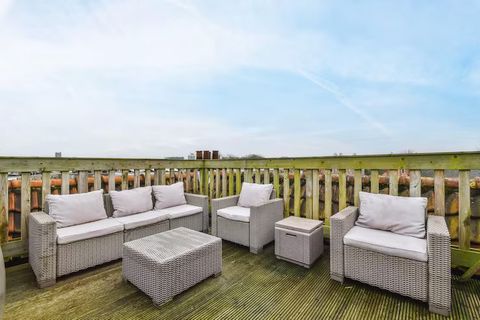 Lounge Bench Variations: Complete Guide to Styles, Materials, and Modern Design Ideas