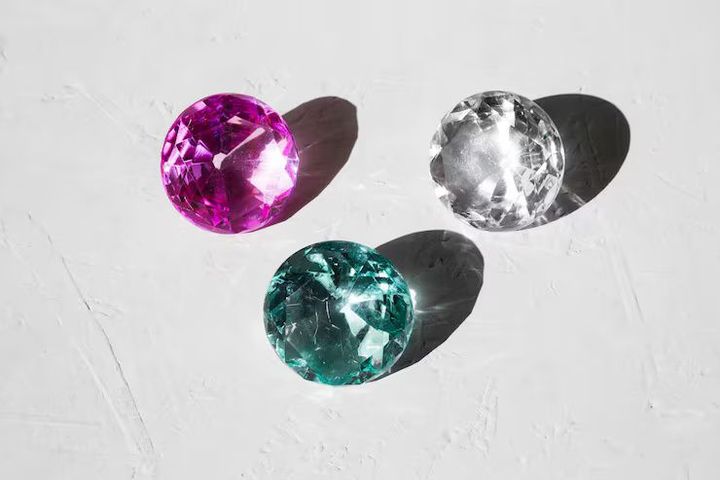 Single Gemstone Drops: An Informative Guide to Style, Design Trends, and Jewelry Insights