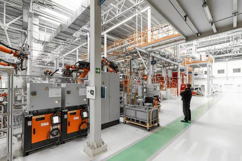 The Industrial Revolution: A Complete Guide to Its History and Effects