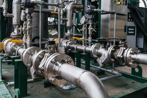 Industrial Pressure Systems Explained: Types, Components, Working Principles, Safety Standards