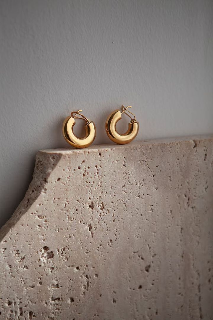 Gold Hoops Guide – Styles, Sizes, and Everyday Wearing Tips