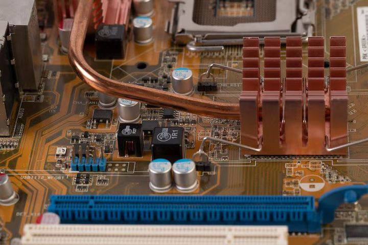 Surface Mount Technology Equipment: Complete Guide to Modern PCB Assembly Systems