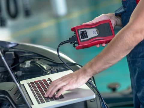 Exploring Car Diagnostic Scanners: Engine Data, Troubleshooting Insights, and Technical Knowledge