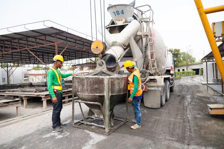 Industrial Concrete Mixer Guide for Construction Work