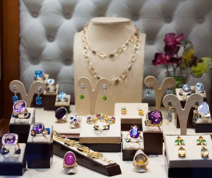 Bridal Jewelry Rentals Guide: Smart Ways to Choose Stunning Wedding Accessories
