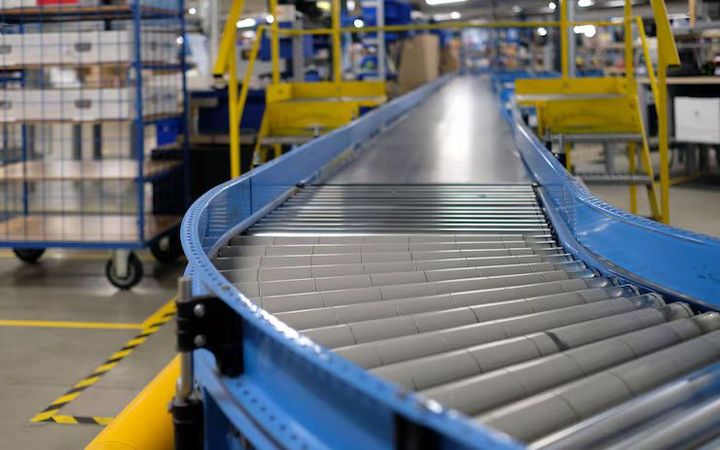 Gravity Roller Conveyors Guide: Complete Overview for Efficient Material Handling