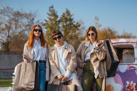 Seasonal Fashion Trends Overview: Weather, Culture, and Modern Style Patterns