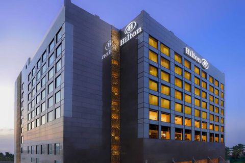 Hilton: Discover Luxury Hotels, Travel Rewards & Smart Booking Tips