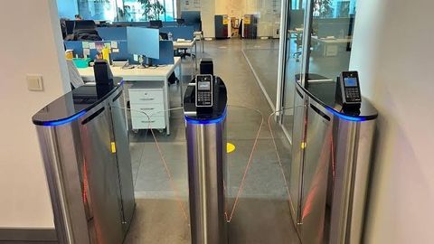 Understanding Commercial Security Turnstiles: Types, Features and Access Control