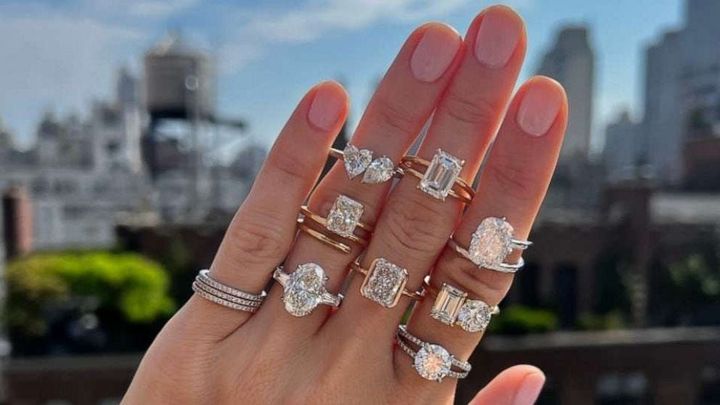 Engagement Rings: Complete Guide to Styles, Materials, and Modern Trends