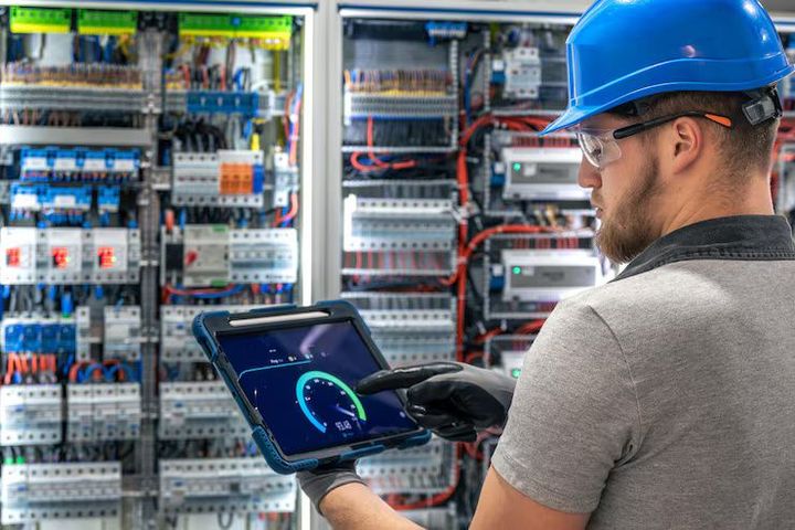 Electric Power Monitoring Equipment Guide: Basics, Insights, and Useful Tips