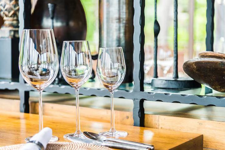 Glass Dining Table Rentals: Essential Guide for Events, Homes, and Short-Term Use