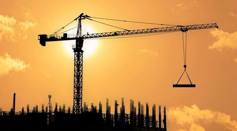 Tower Cranes Overview: Explore Designs, Lifting Capacity, Features, Uses, and Planning Factors