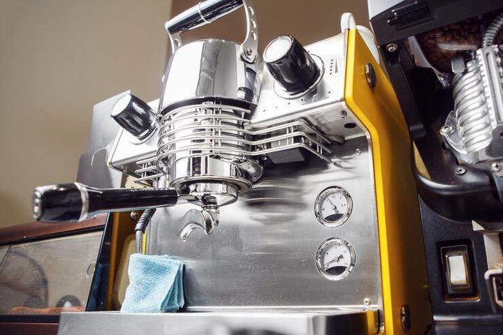 Blow Moulding Machines: Complete Guide for Modern Manufacturing