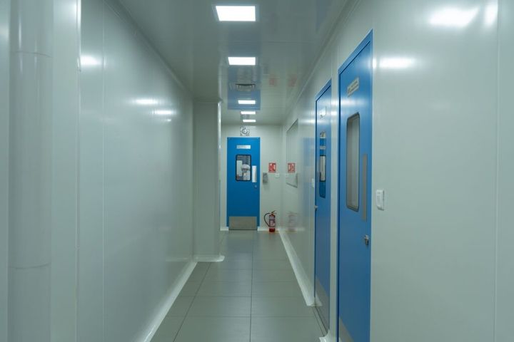 Clean Room Systems: Complete Guide to Controlled Environment Technology