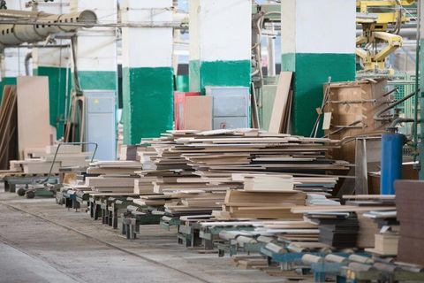 Plywood Manufacturing Process: Essential Facts, Production Techniques, and Efficiency Insights