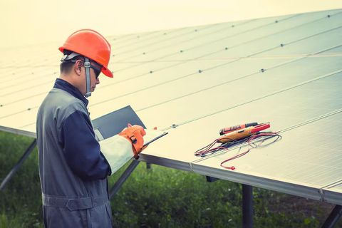 Solar Panel Installation Guide: Explore Systems, Components, Process, Benefits, and Planning Factors
