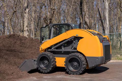 Chip Compactors Guide: Explore Types, Components, Applications, Capacity, and Safety Factors