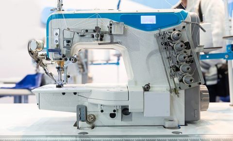 Garment Cutting Machines Guide: Explore Types, Features, Applications, Capacity, and Planning Factors