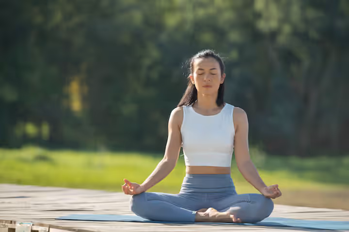 Understanding Yoga: A Simple Guide to Improve Flexibility, Strength, and Mental Well-being
